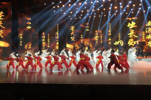 3499拉斯维加斯集团举办职工文艺汇演