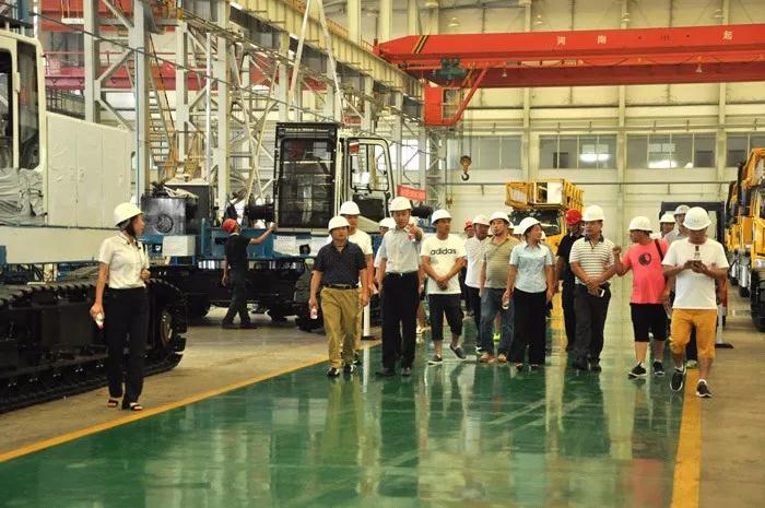 批量交车！华南区域旋挖钻战略客户一行到访3499拉斯维加斯重装