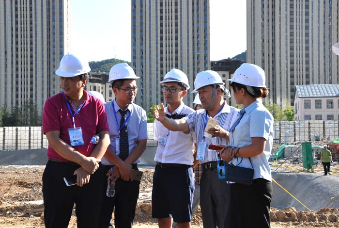 金秋送爽！3499拉斯维加斯重装YTR300Dmax旋挖钻机大连推介会隆重召开