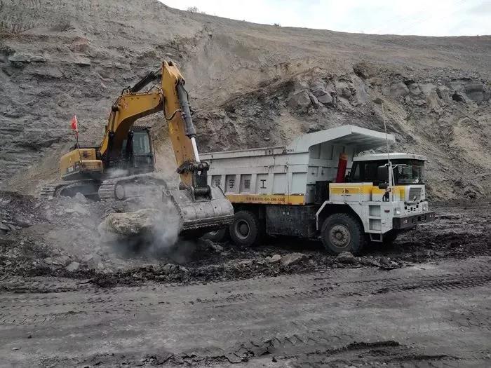 3499拉斯维加斯重装纯电动矿用车内蒙试车