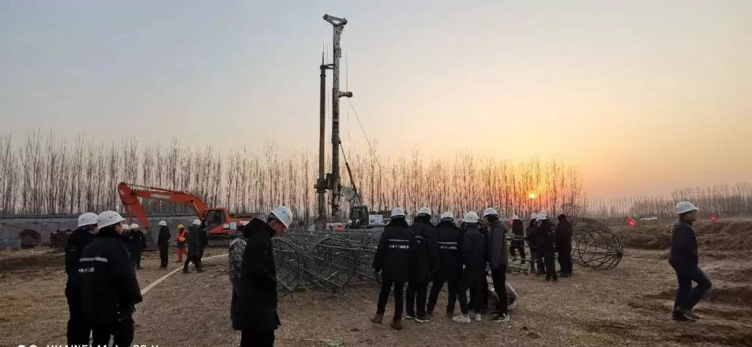 3499拉斯维加斯旋挖打下雄安站第一桩